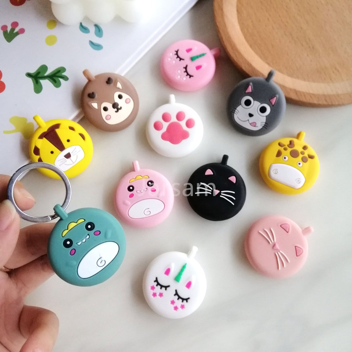 AirTag Cartoon Keychain made from Soft Silicone - Westies Watches